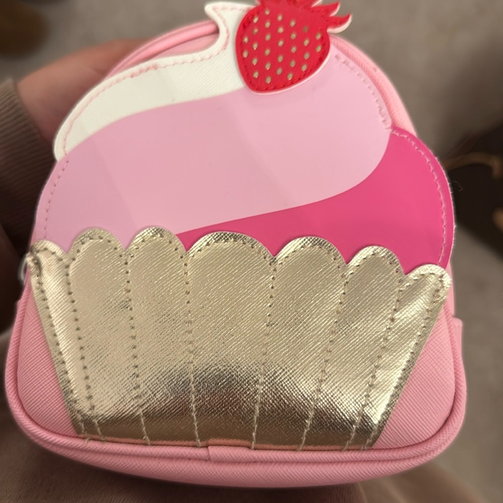 Cupcake makeup bag